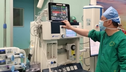 生命的兩端，同樣的守護——記麻醉醫生張云飛勇闖“一小一老”生命禁區