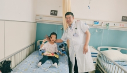 桃溪院区儿科温情陪伴患儿度佳节